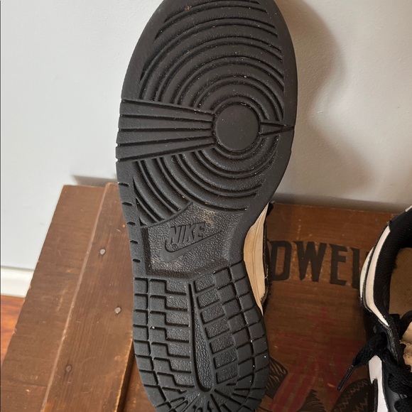 Kids Nike Panda Dunks Size 5 - Picture 3 of 3